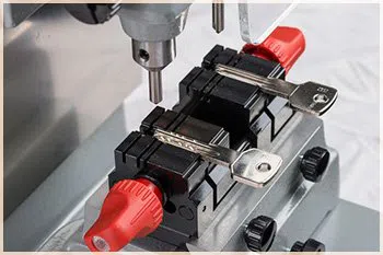 Elite Locksmith Services Leawood, KS 913-257-3487 Elite Locksmith Services Leawood, KS 913-257-3487 - 11-key-cutting