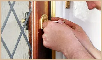 Elite Locksmith Services Leawood, KS 913-257-3487 - 2-lockout-service