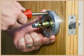 Elite Locksmith Services Leawood, KS 913-257-3487 - 6-locks-replace